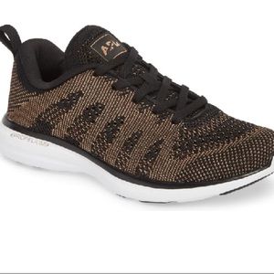 APL Techloom Pro black/Rose gold sneakers size 6